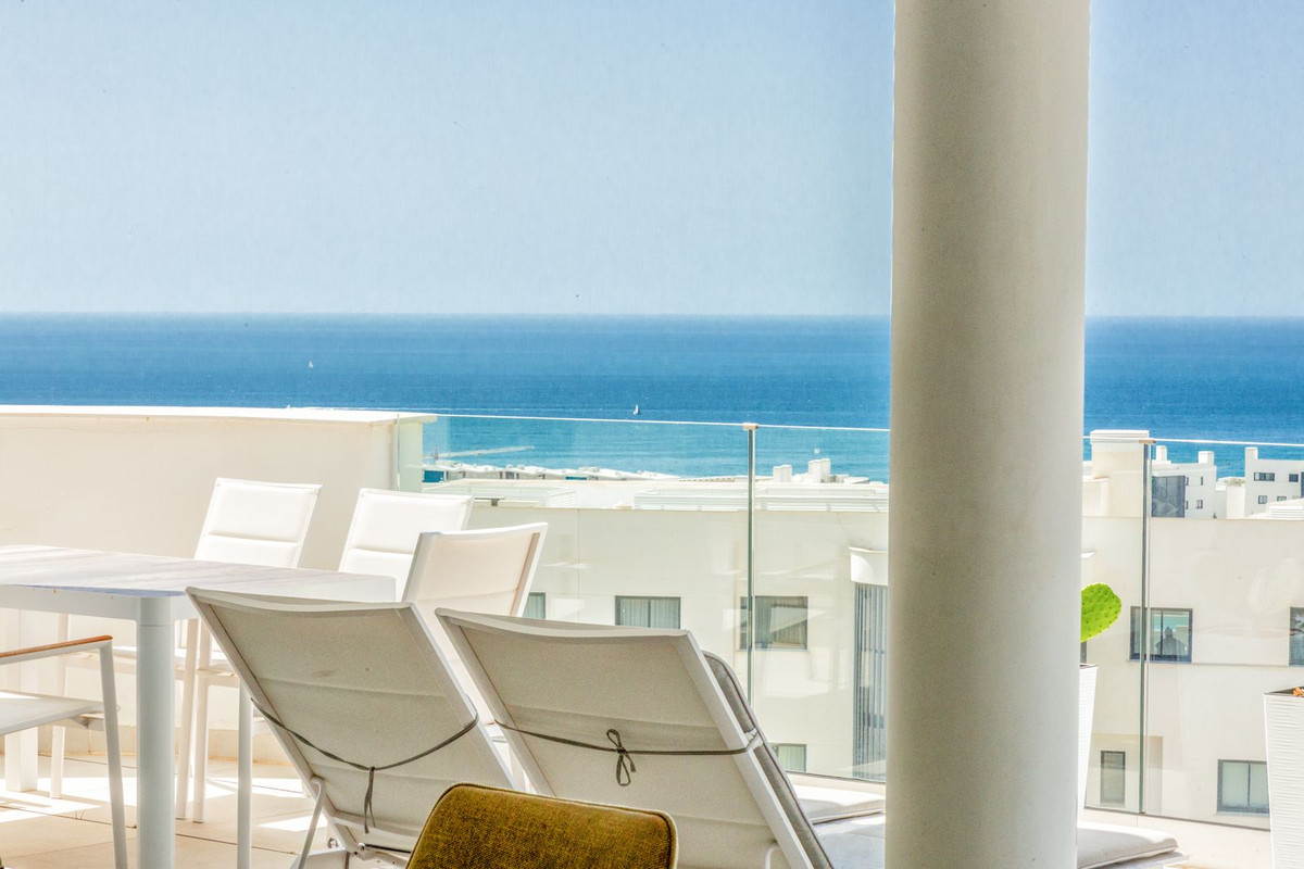 3 Bed Apartment for sale in Higueron Costa Del Sol, Málaga, Spain