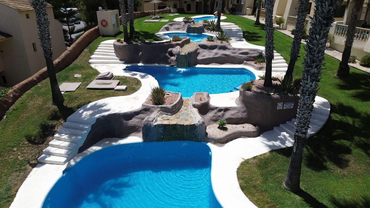 Se vende Apartamento Planta Baja de 2 dormitorios en Costa Blanca, Alicante, España