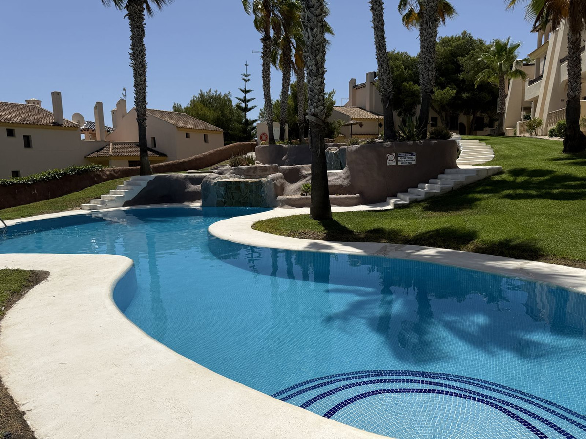 Se vende Apartamento Planta Baja de 2 dormitorios en Costa Blanca, Alicante, España