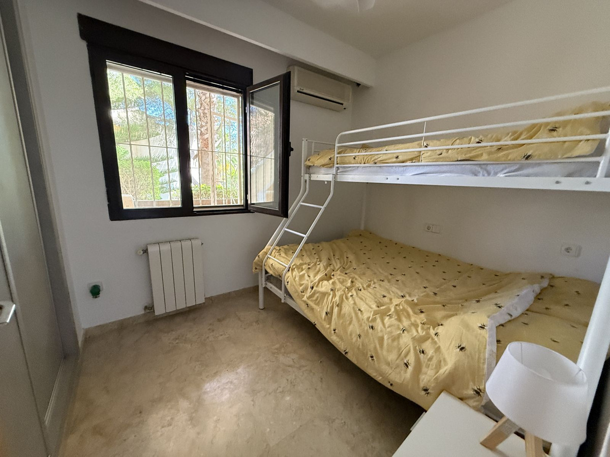 Se vende Apartamento Planta Baja de 2 dormitorios en Costa Blanca, Alicante, España