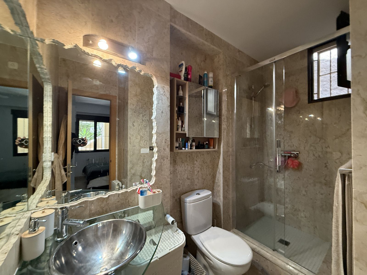 Se vende Apartamento Planta Baja de 2 dormitorios en Costa Blanca, Alicante, España