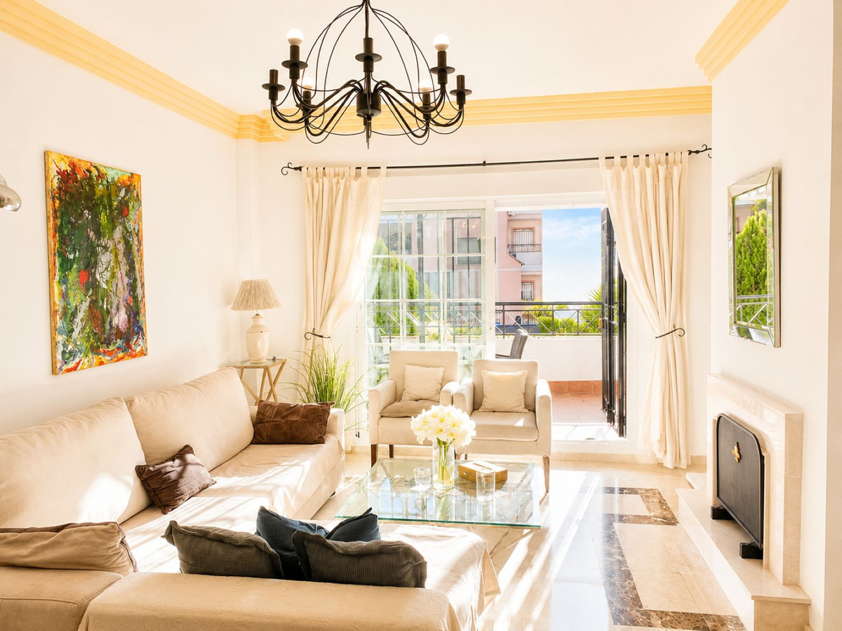 3 Bed Apartment for sale in Nueva Andalucía Costa Del Sol, Málaga, Spain