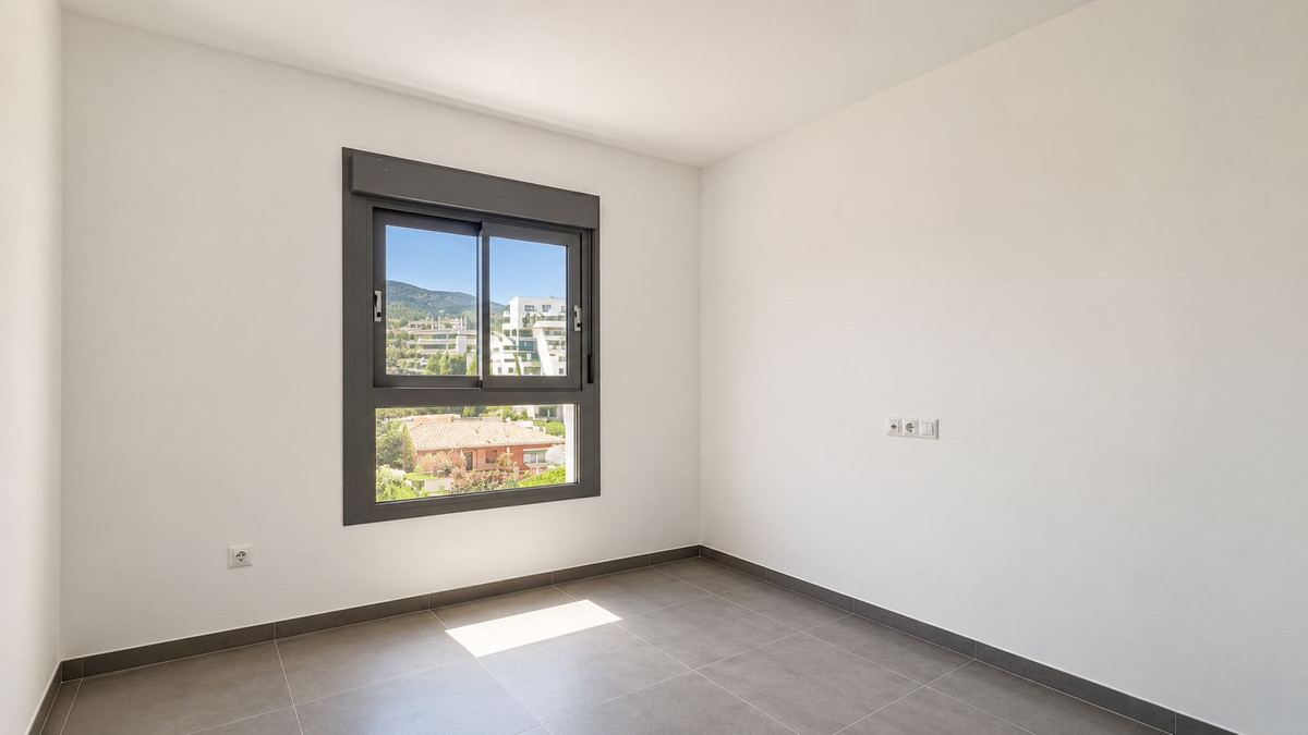 Se vende Apartamento Planta Media de 3 dormitorios en Costa Del Sol, Málaga, España