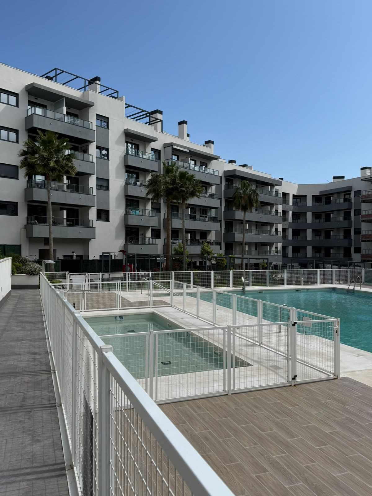 2 Bed Apartment for sale in Las Lagunas Costa Del Sol, Málaga, Spain