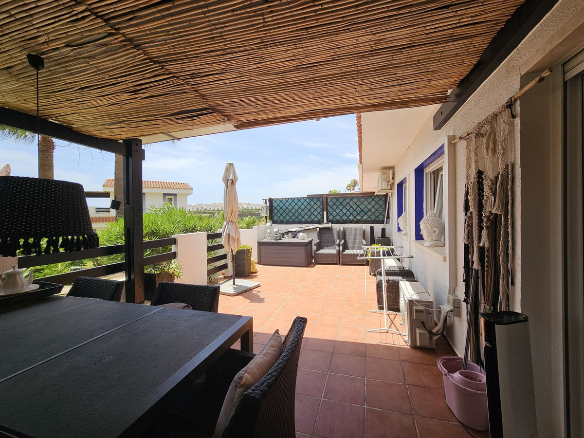 2 Bed Apartment for sale in Manilva Costa Del Sol, Málaga, Spain