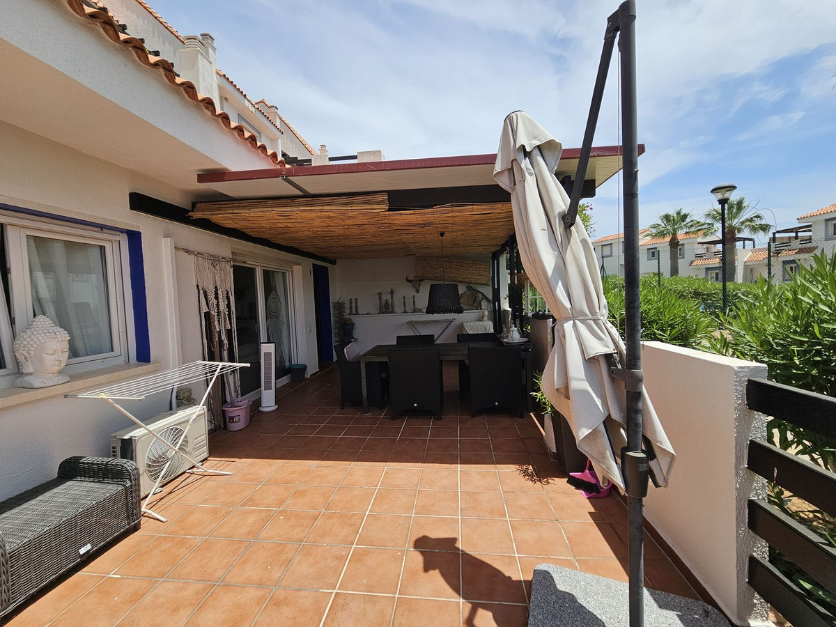 2 Bed Apartment for sale in Manilva Costa Del Sol, Málaga, Spain