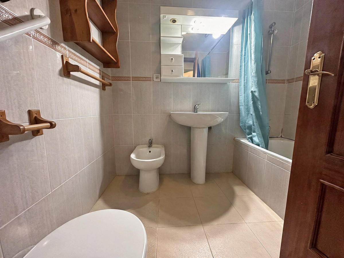 2 Bed Apartment for sale in Las Lagunas Costa Del Sol, Málaga, Spain