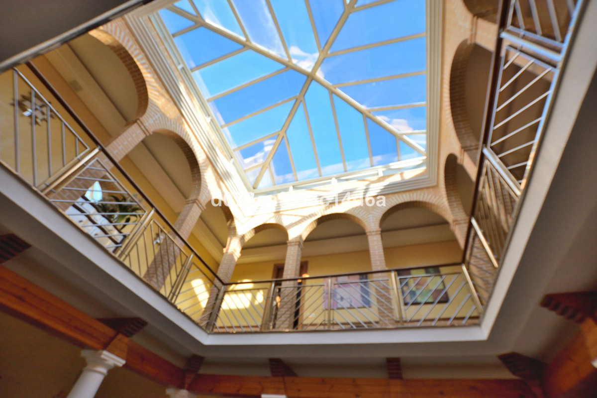 4 Bed Townhouse for sale in Ronda Costa Del Sol, Málaga, Spain
