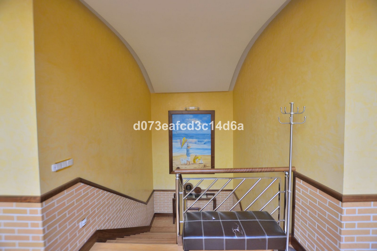 4 Bed Townhouse for sale in Ronda Costa Del Sol, Málaga, Spain