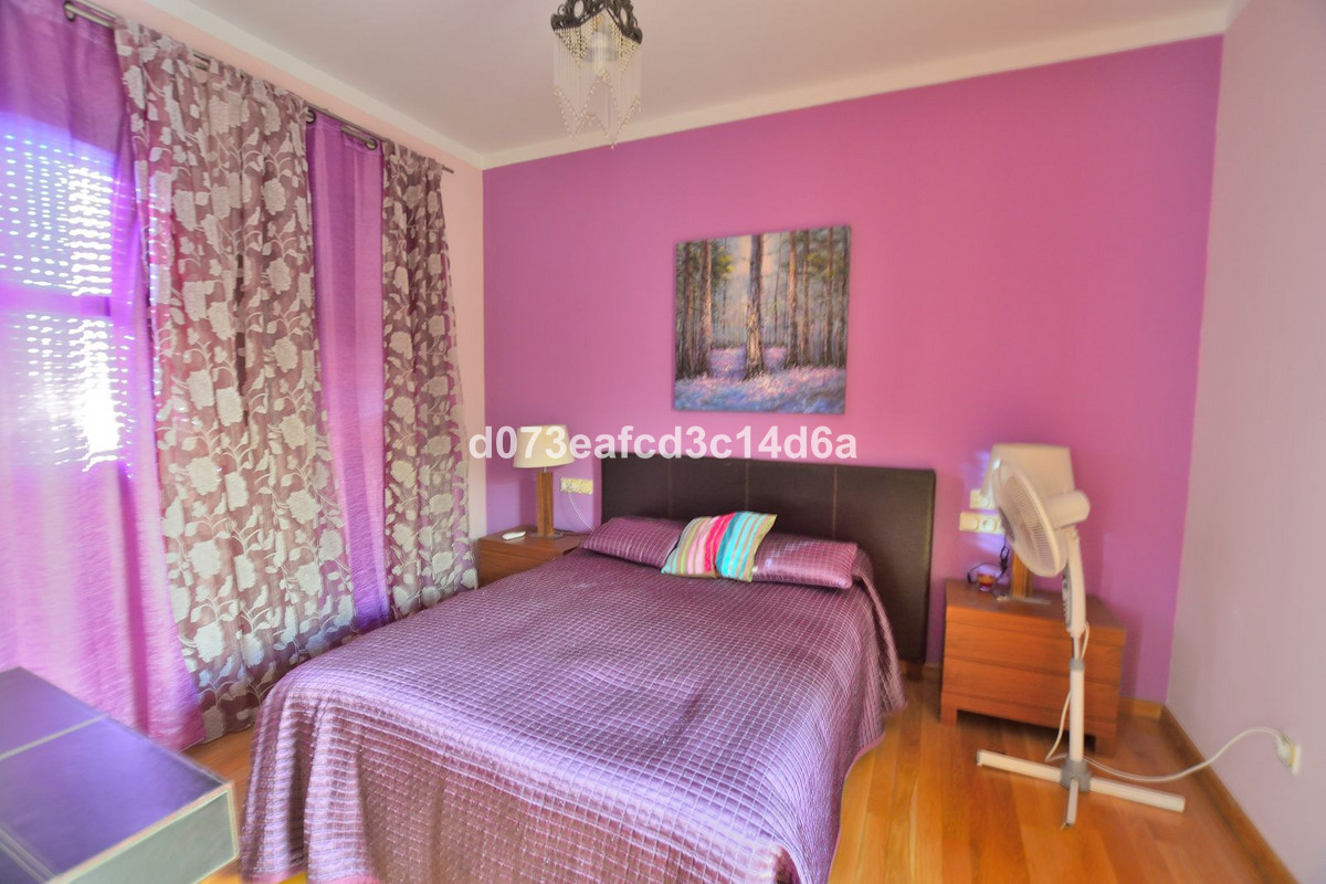 4 Bed Townhouse for sale in Ronda Costa Del Sol, Málaga, Spain