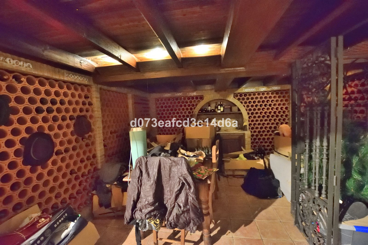 4 Bed Townhouse for sale in Ronda Costa Del Sol, Málaga, Spain