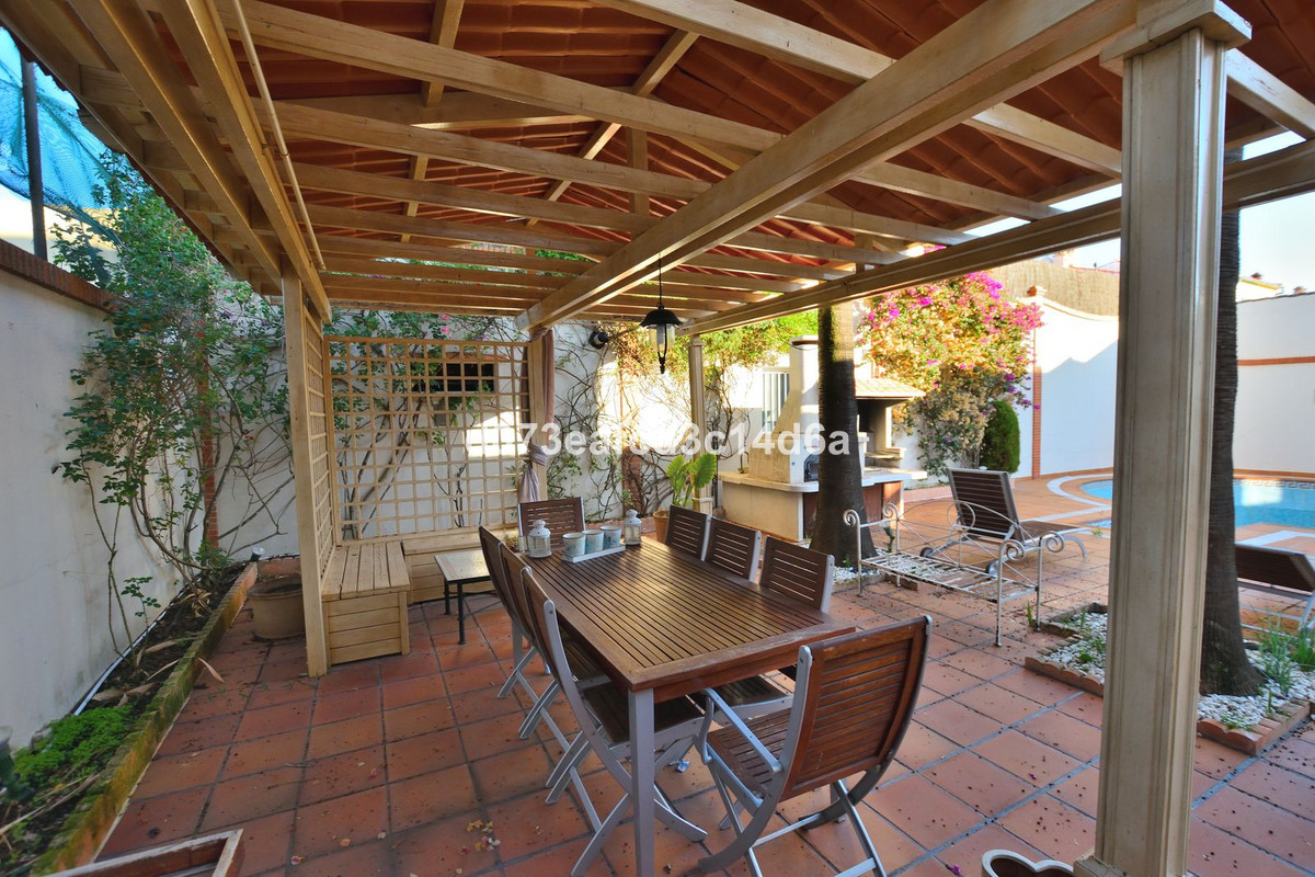 4 Bed Townhouse for sale in Ronda Costa Del Sol, Málaga, Spain