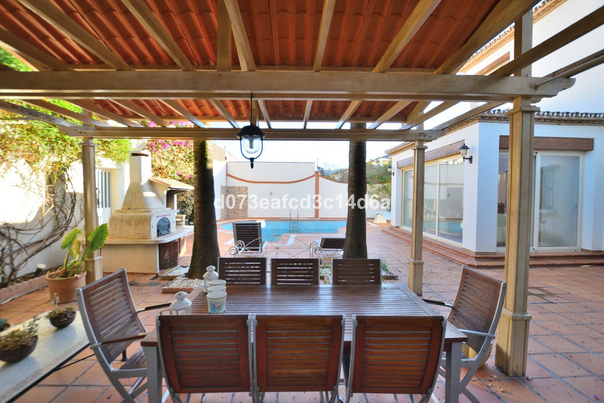 4 Bed Townhouse for sale in Ronda Costa Del Sol, Málaga, Spain