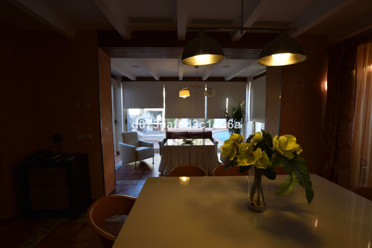 4 Bed Townhouse for sale in Ronda Costa Del Sol, Málaga, Spain