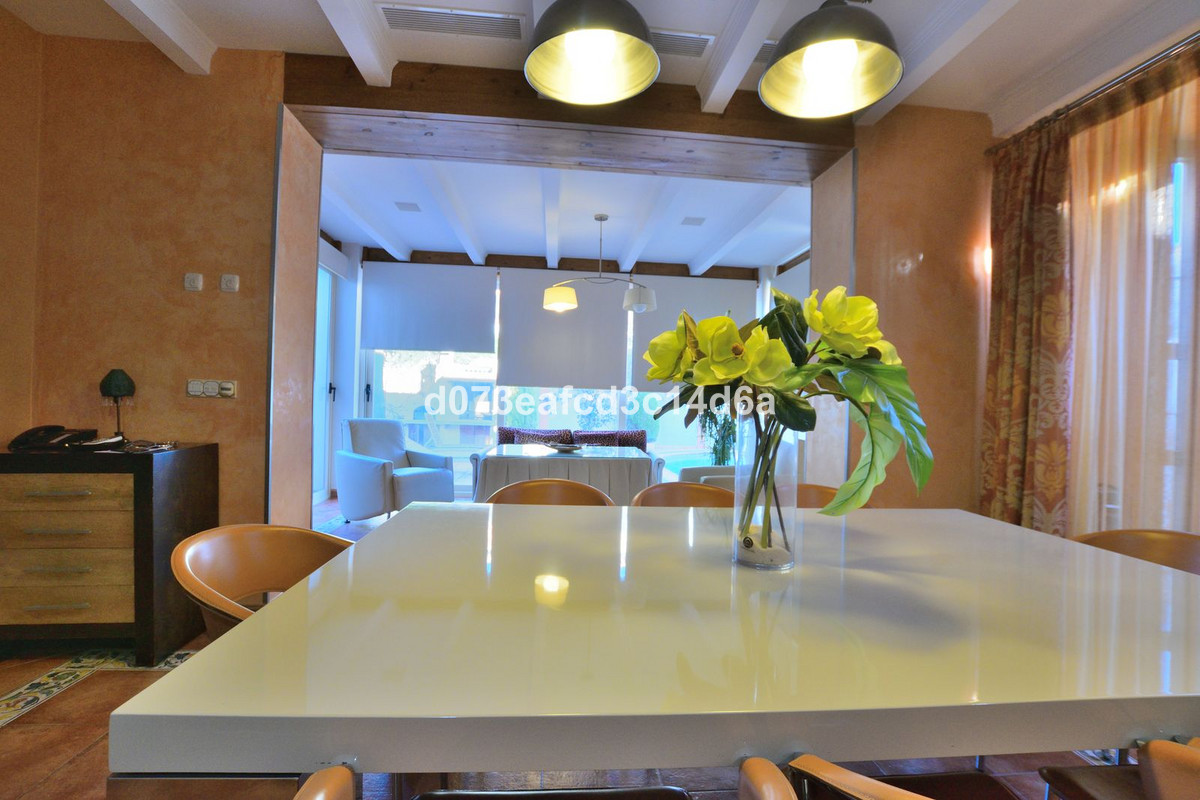 4 Bed Townhouse for sale in Ronda Costa Del Sol, Málaga, Spain
