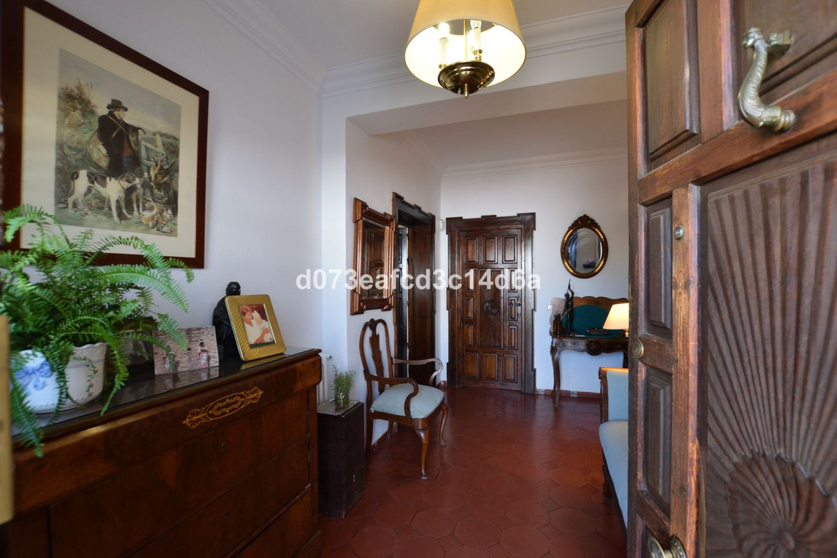 4 Bed Townhouse for sale in Ronda Costa Del Sol, Málaga, Spain