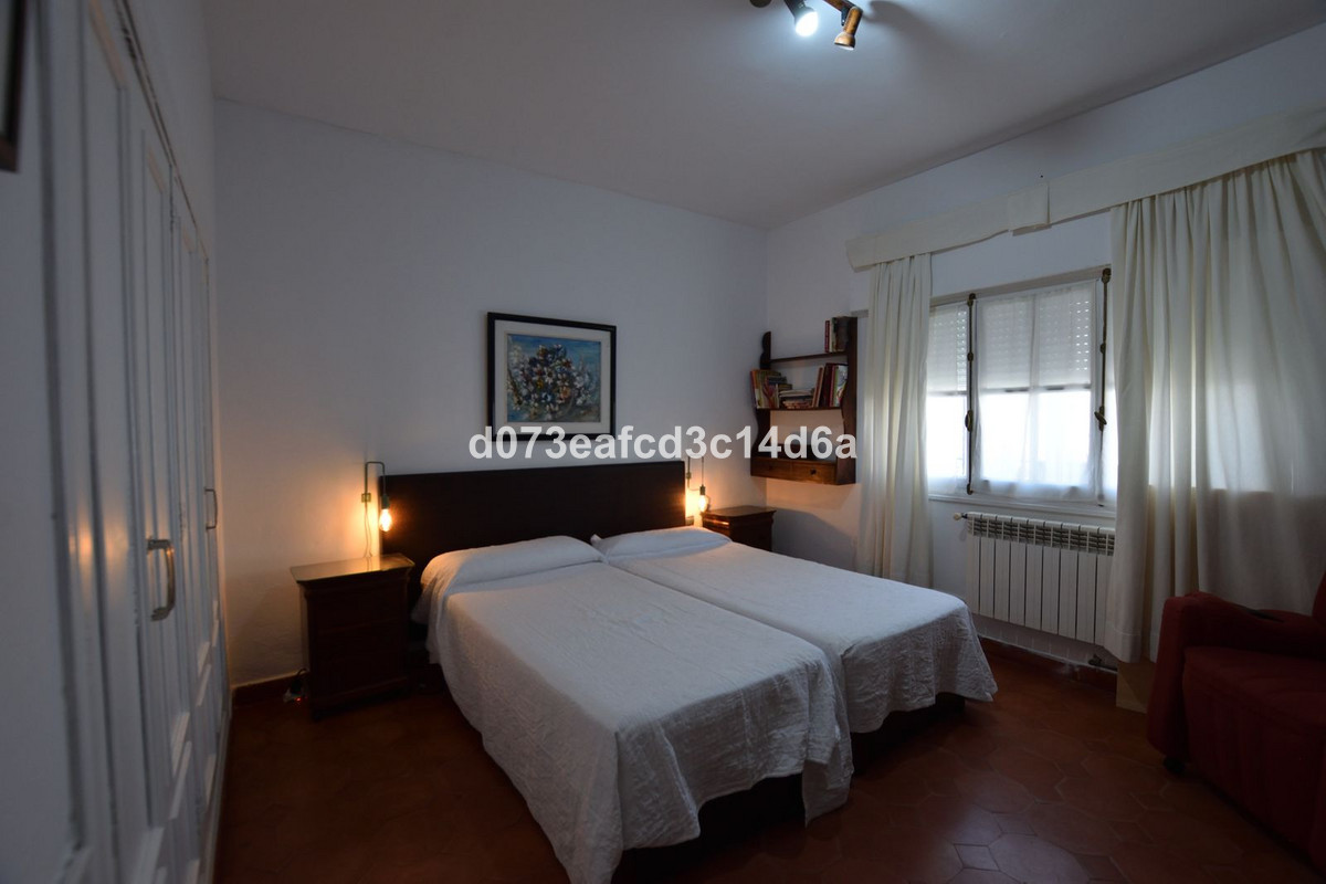 4 Bed Townhouse for sale in Ronda Costa Del Sol, Málaga, Spain