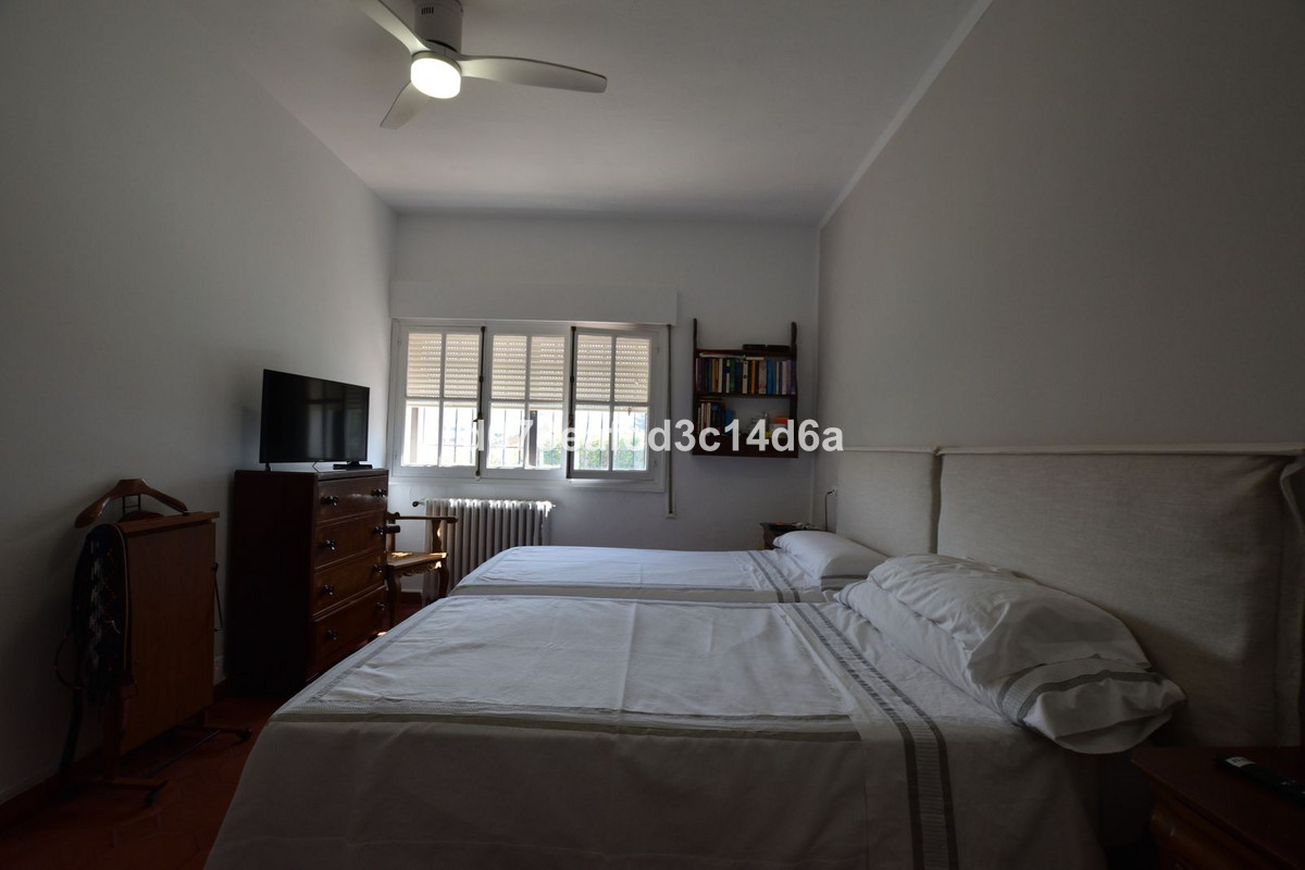 4 Bed Townhouse for sale in Ronda Costa Del Sol, Málaga, Spain