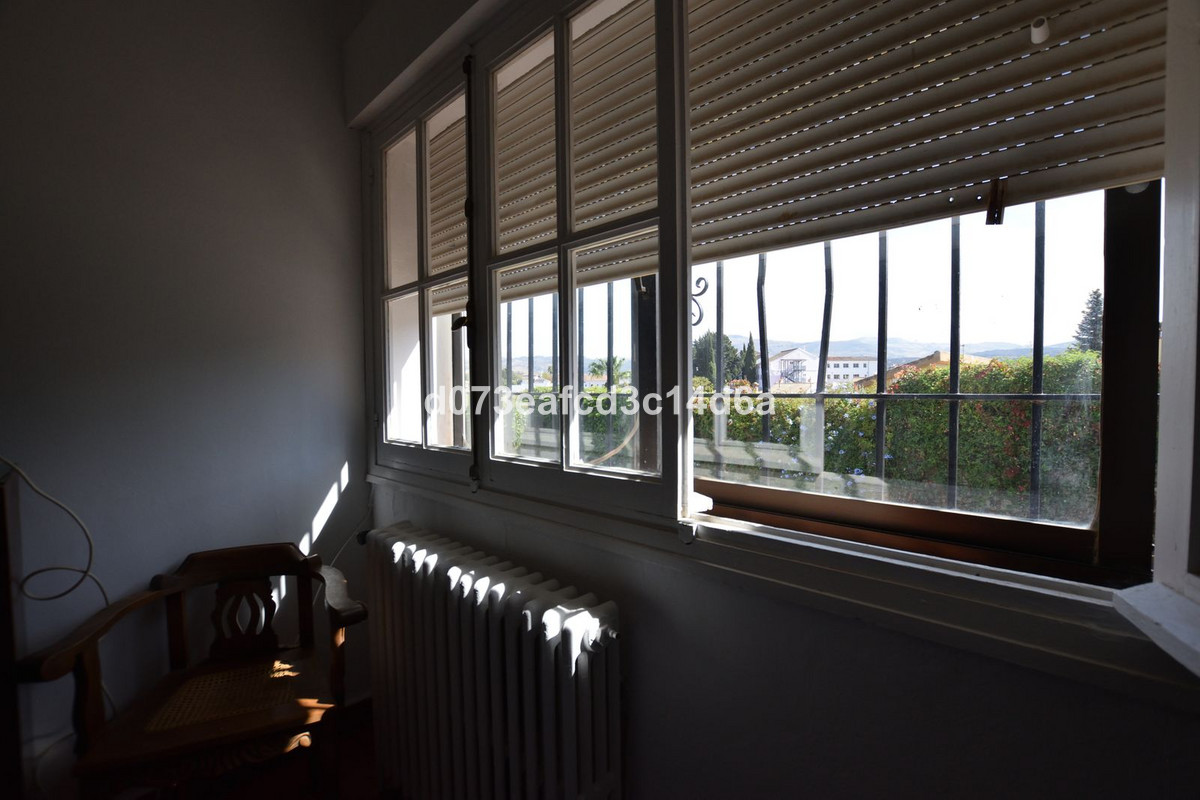 4 Bed Townhouse for sale in Ronda Costa Del Sol, Málaga, Spain