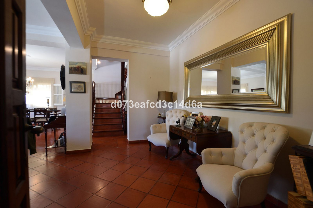 4 Bed Townhouse for sale in Ronda Costa Del Sol, Málaga, Spain