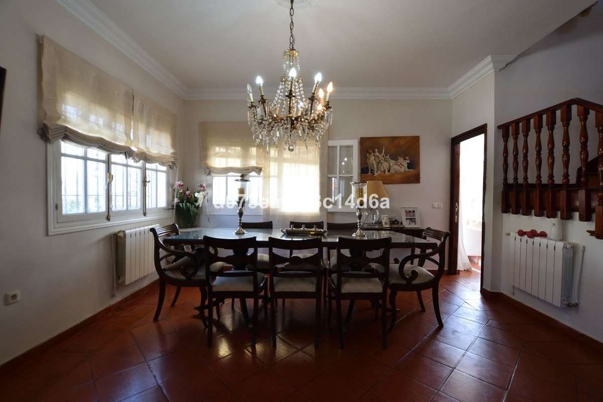 4 Bed Townhouse for sale in Ronda Costa Del Sol, Málaga, Spain