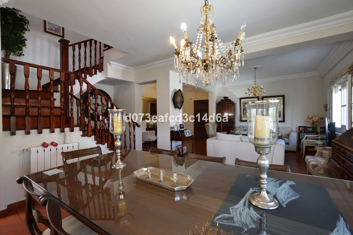 4 Bed Townhouse for sale in Ronda Costa Del Sol, Málaga, Spain