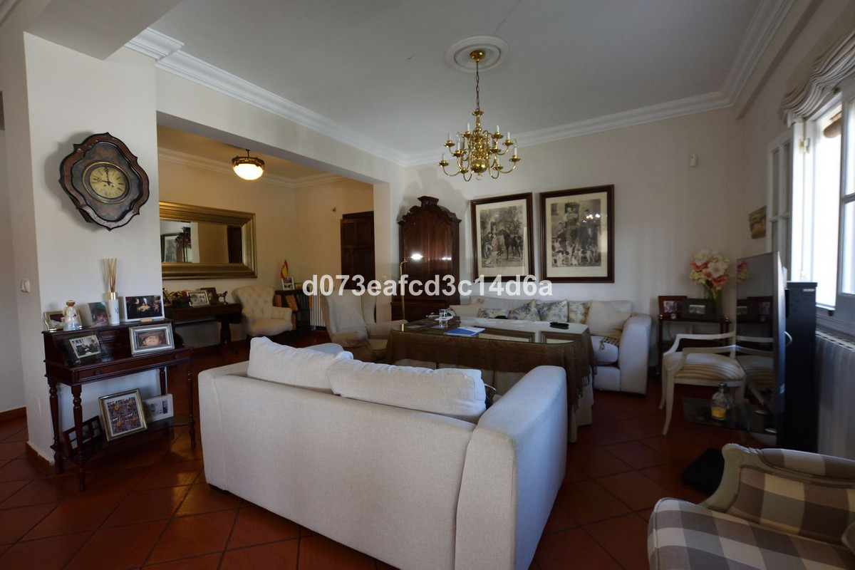 4 Bed Townhouse for sale in Ronda Costa Del Sol, Málaga, Spain