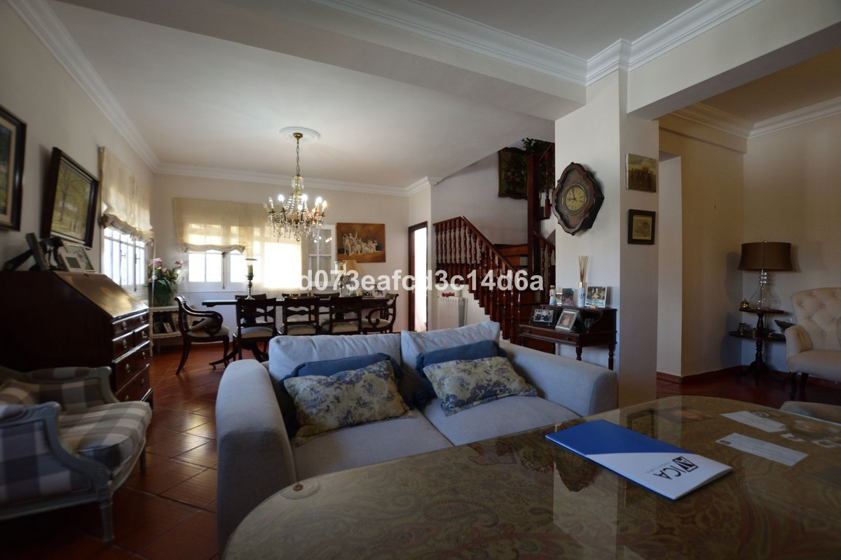 4 Bed Townhouse for sale in Ronda Costa Del Sol, Málaga, Spain