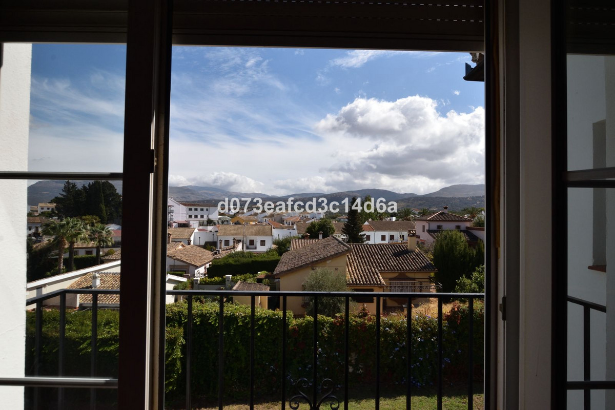 4 Bed Townhouse for sale in Ronda Costa Del Sol, Málaga, Spain