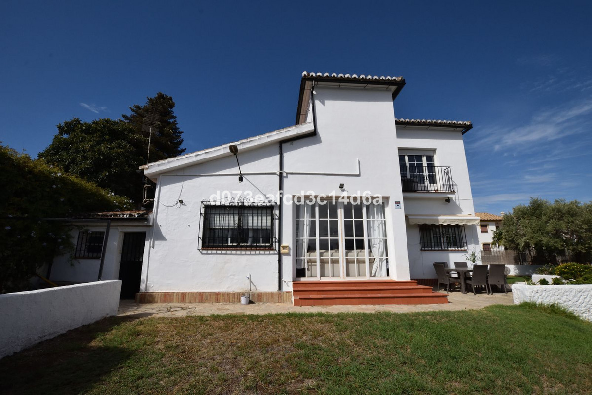4 Bed Townhouse for sale in Ronda Costa Del Sol, Málaga, Spain
