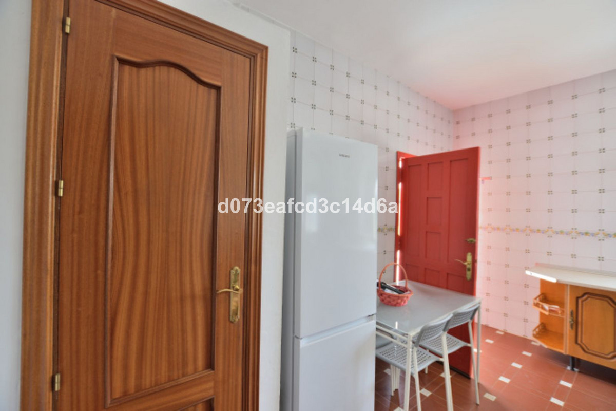 Se vende Villa - Chalet de 6 dormitorios en Costa Del Sol, Málaga, España