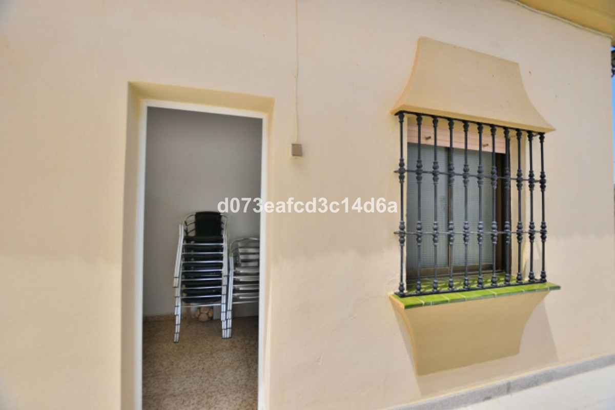 Se vende Villa - Chalet de 6 dormitorios en Costa Del Sol, Málaga, España