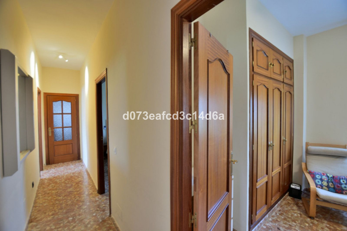 Se vende Villa - Chalet de 6 dormitorios en Costa Del Sol, Málaga, España