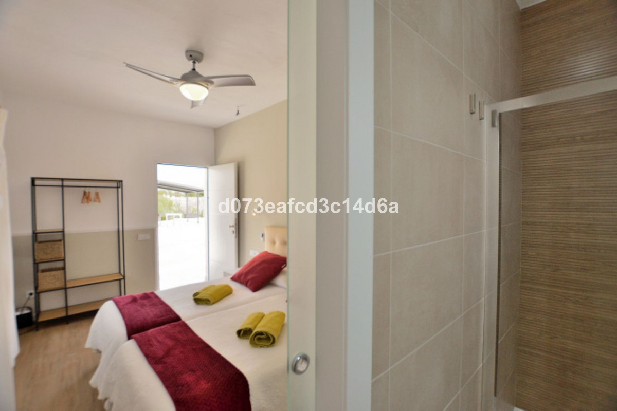 Se vende Villa - Chalet de 6 dormitorios en Costa Del Sol, Málaga, España