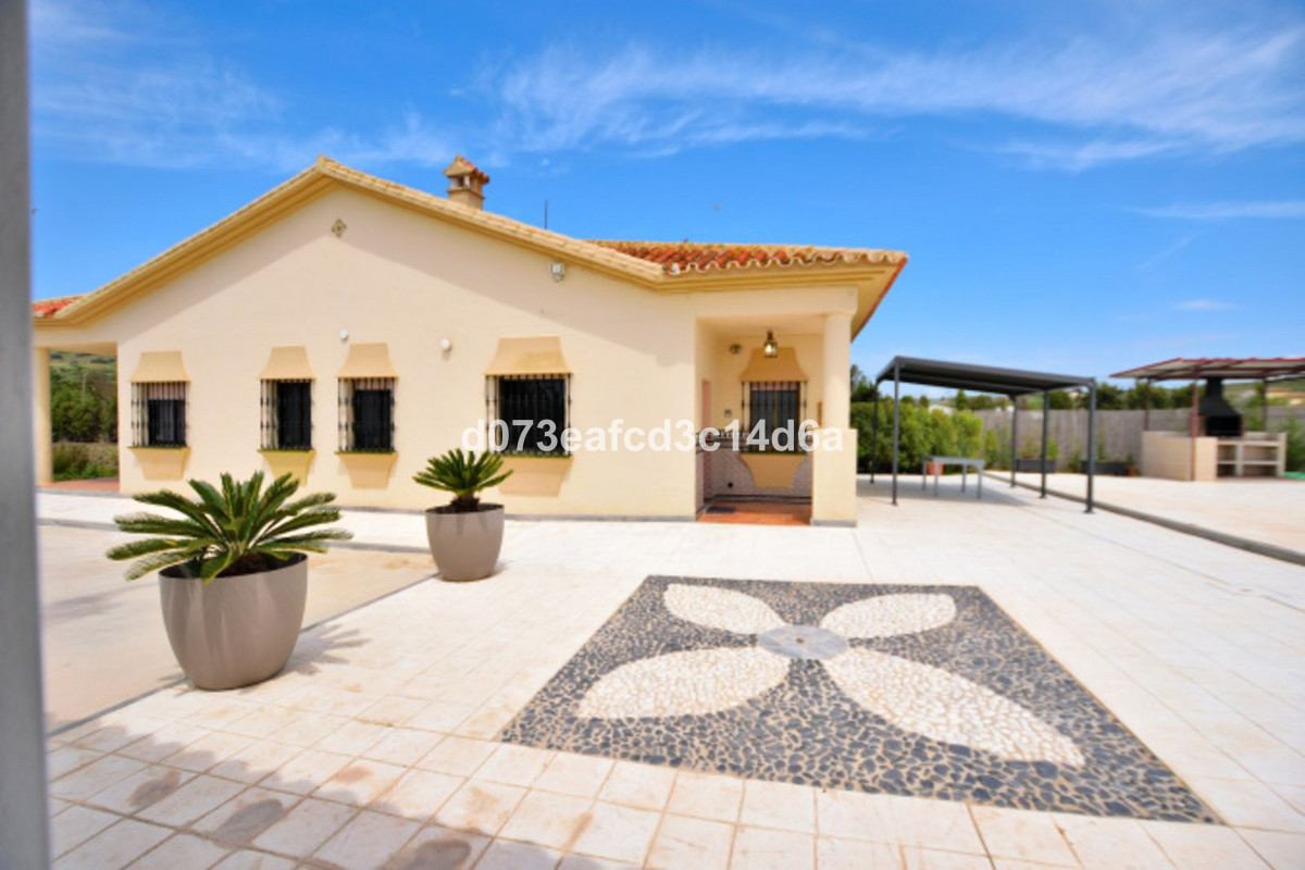 Se vende Villa - Chalet de 6 dormitorios en Costa Del Sol, Málaga, España