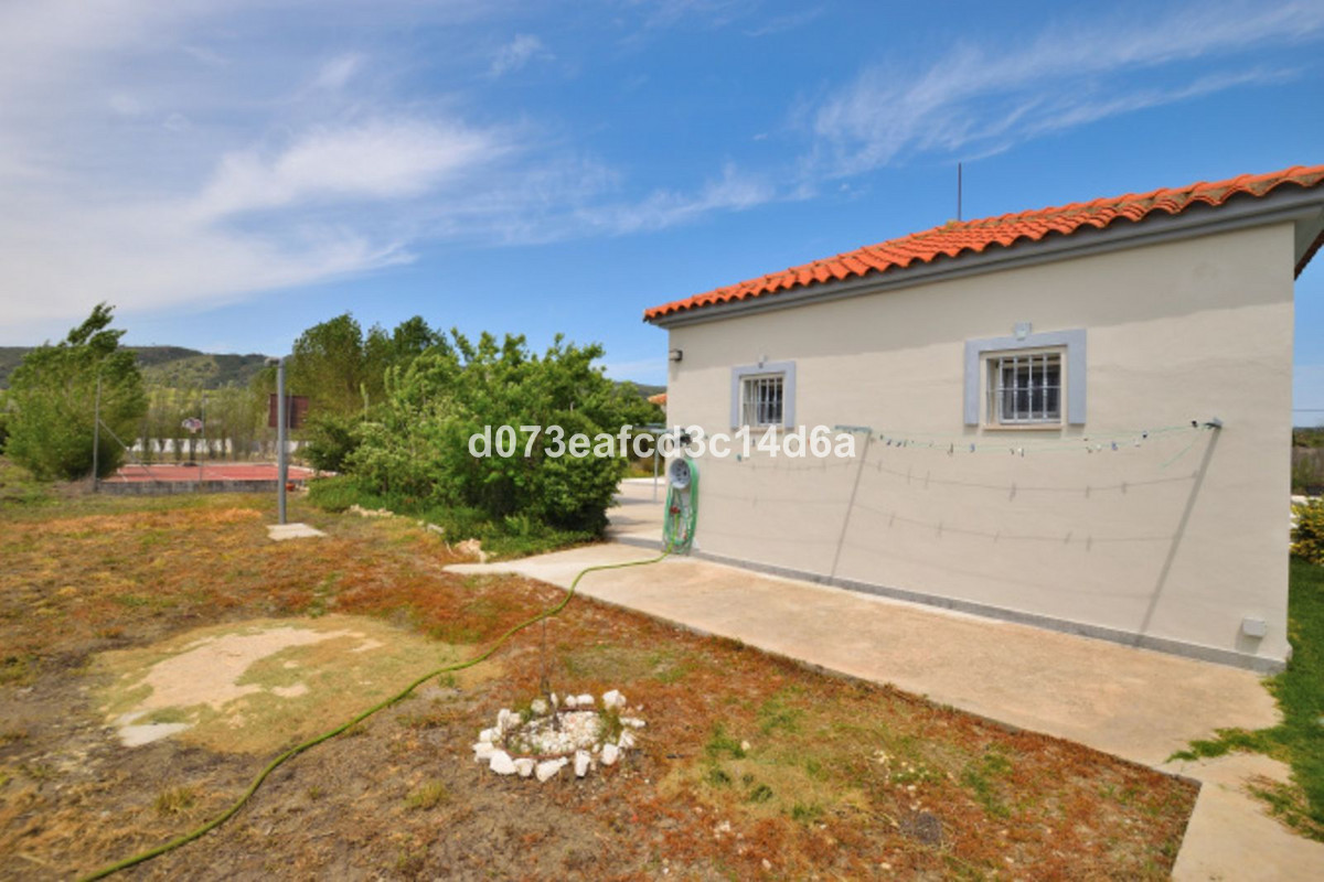 Se vende Villa - Chalet de 6 dormitorios en Costa Del Sol, Málaga, España
