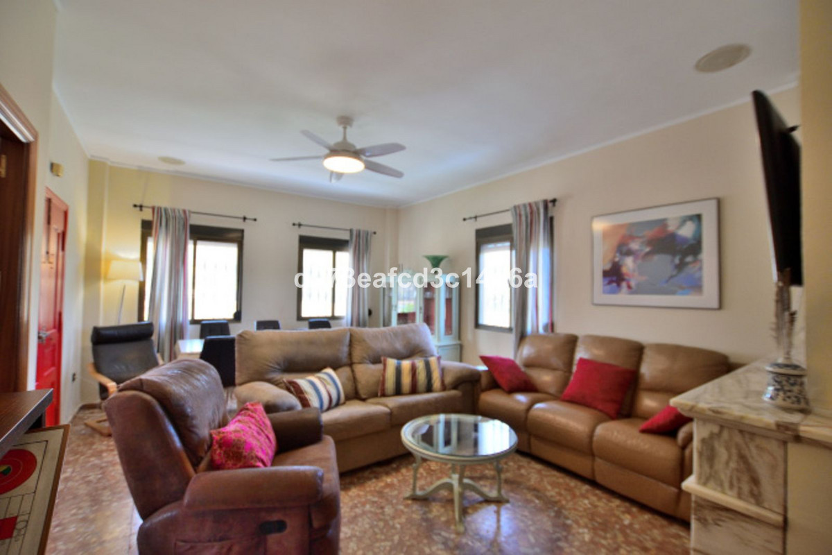Se vende Villa - Chalet de 6 dormitorios en Costa Del Sol, Málaga, España