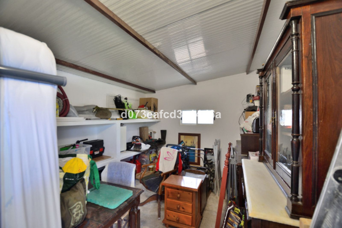 Se vende Villa - Chalet de 6 dormitorios en Costa Del Sol, Málaga, España