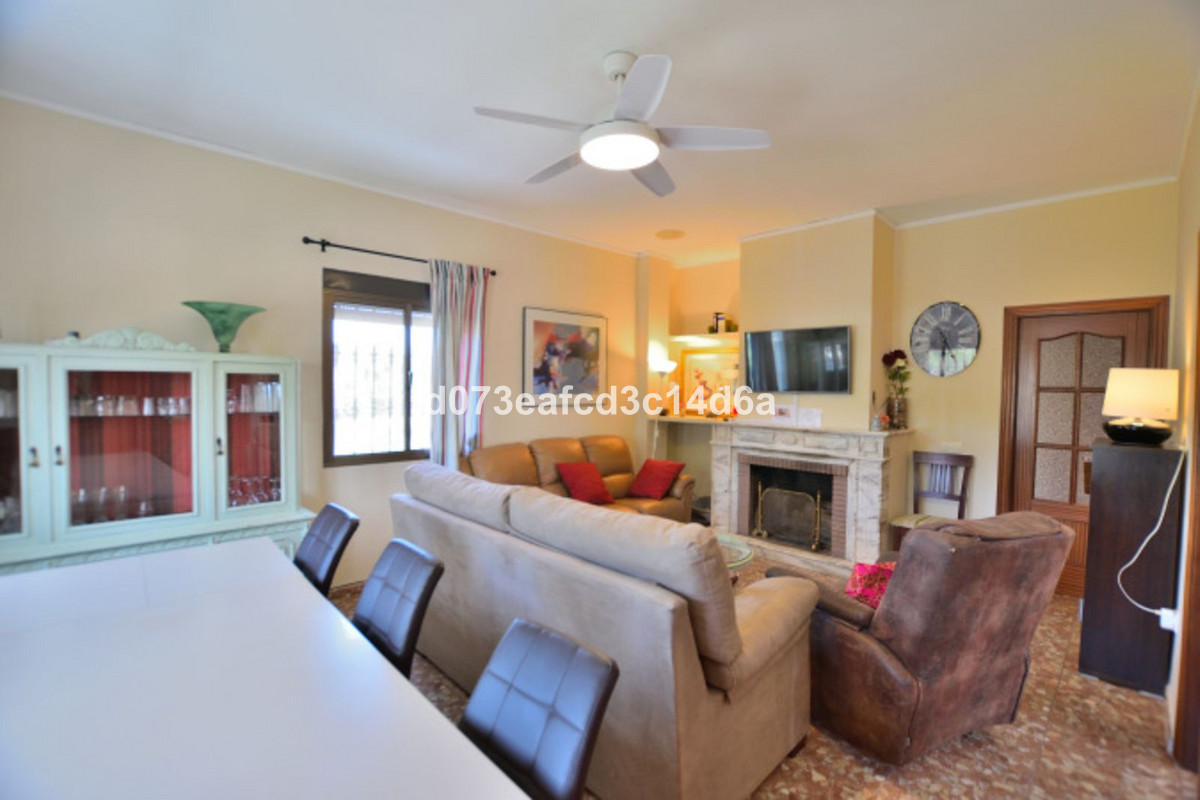 Se vende Villa - Chalet de 6 dormitorios en Costa Del Sol, Málaga, España
