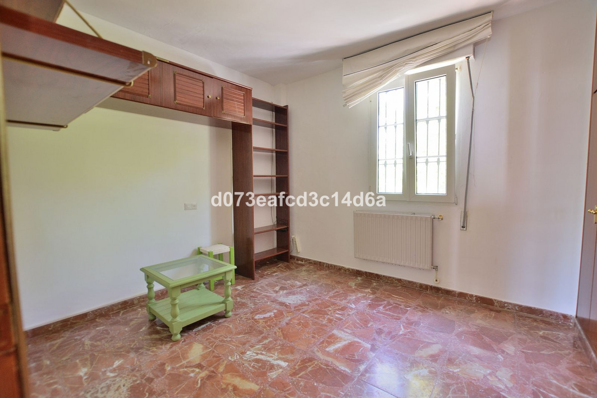 4 Bed Townhouse for sale in Ronda Costa Del Sol, Málaga, Spain