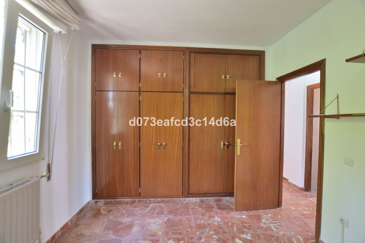 4 Bed Townhouse for sale in Ronda Costa Del Sol, Málaga, Spain