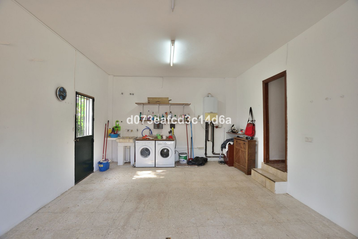 4 Bed Townhouse for sale in Ronda Costa Del Sol, Málaga, Spain