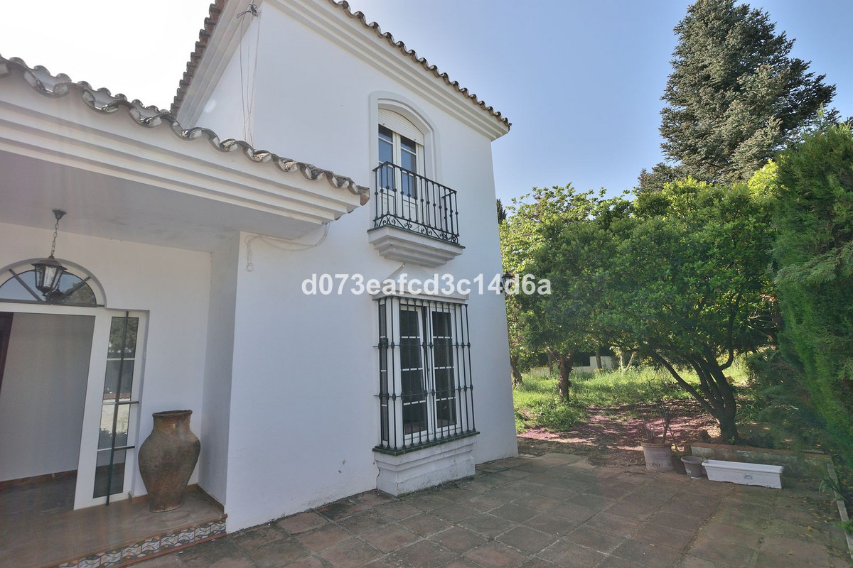 4 Bed Townhouse for sale in Ronda Costa Del Sol, Málaga, Spain