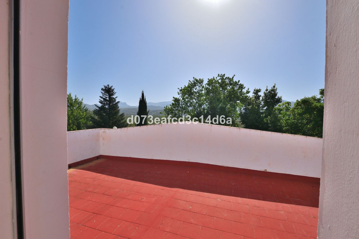 4 Bed Townhouse for sale in Ronda Costa Del Sol, Málaga, Spain
