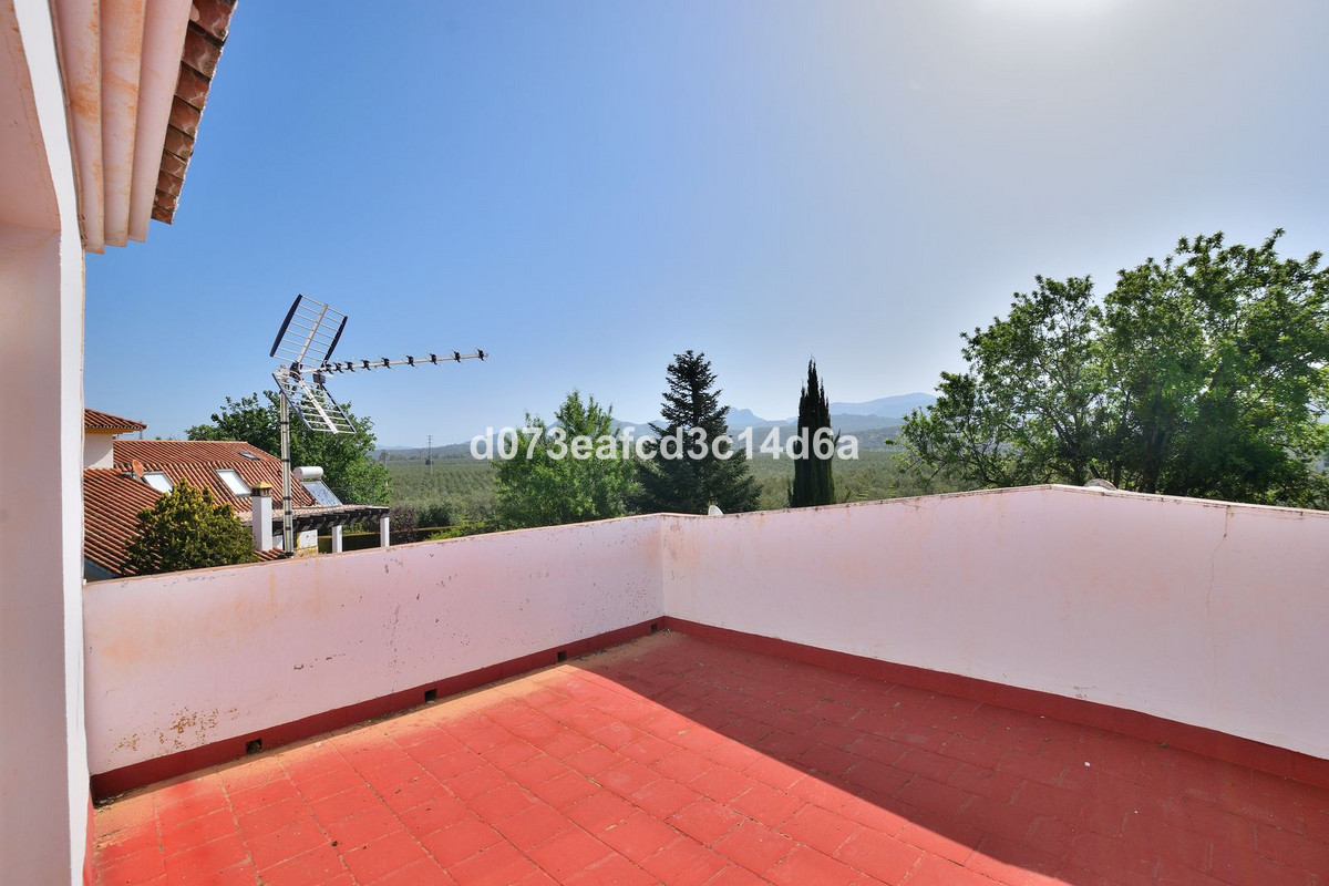 4 Bed Townhouse for sale in Ronda Costa Del Sol, Málaga, Spain