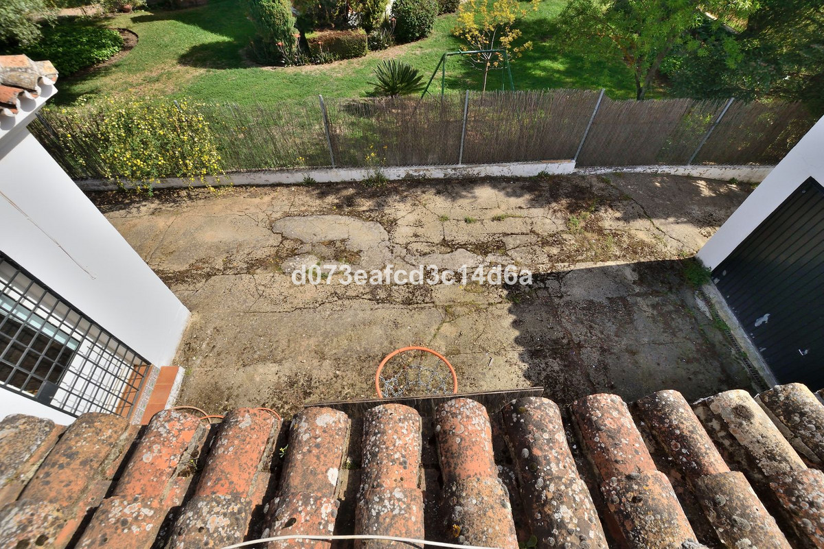 4 Bed Townhouse for sale in Ronda Costa Del Sol, Málaga, Spain