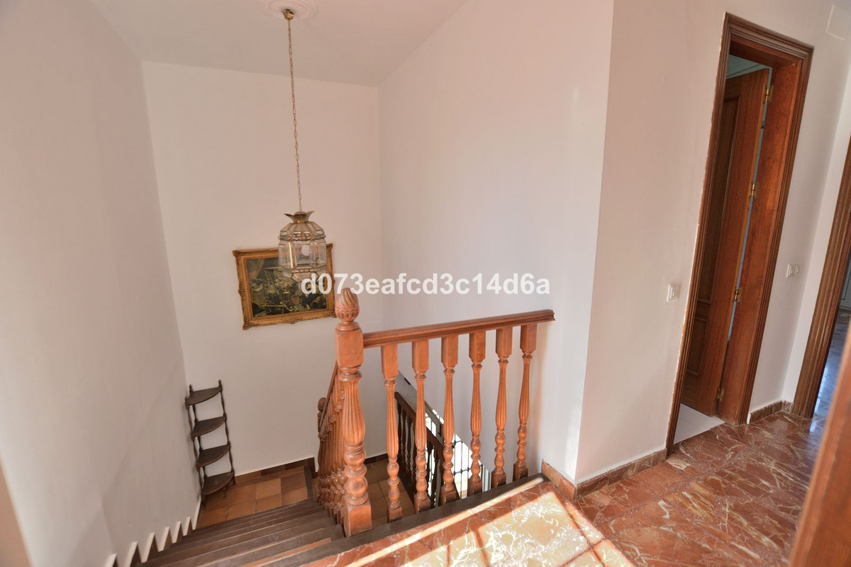 4 Bed Townhouse for sale in Ronda Costa Del Sol, Málaga, Spain