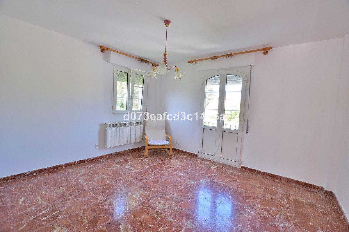 4 Bed Townhouse for sale in Ronda Costa Del Sol, Málaga, Spain