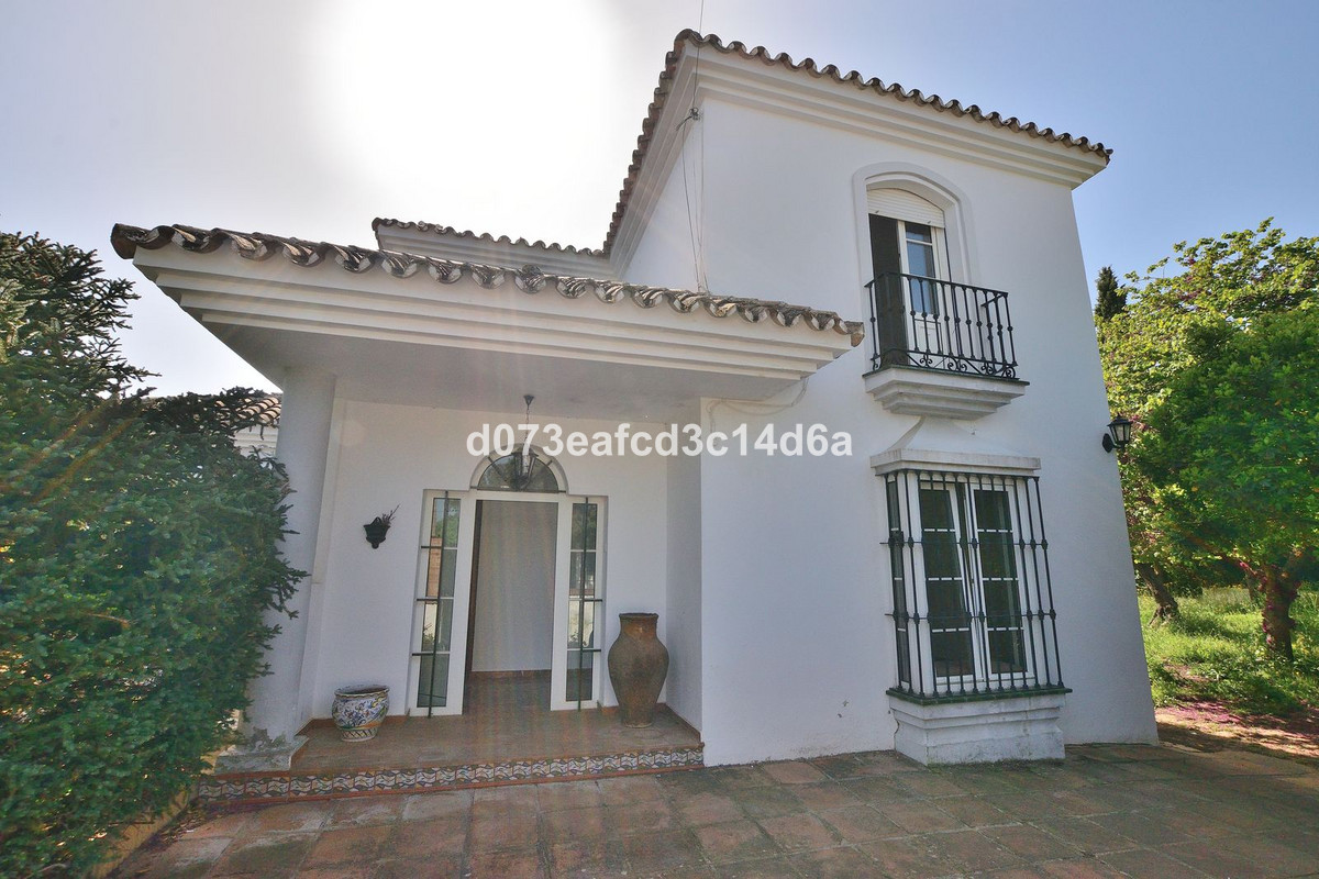 4 Bed Townhouse for sale in Ronda Costa Del Sol, Málaga, Spain