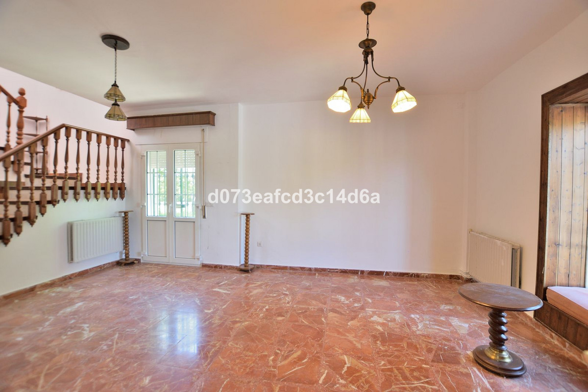 4 Bed Townhouse for sale in Ronda Costa Del Sol, Málaga, Spain